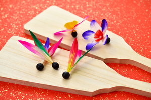 羽子板 羽 の販売のお値段 初節句の五月人形は適正価格宣言店の当店で 栃木佐野市吉貞人形